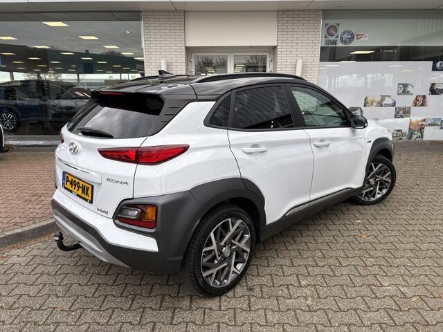 Hyundai Kona 1.6 GDI HEV Premium | Stuur + Stoelverwarming | Trekhaak |