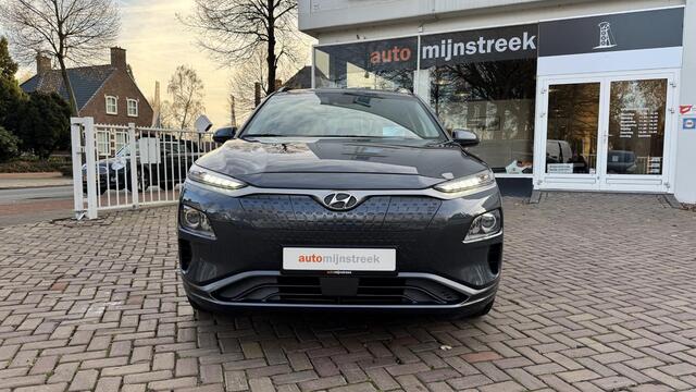 Hyundai Kona EV Fashion 39 kWh | Eerste eigenaar | BlueLink |