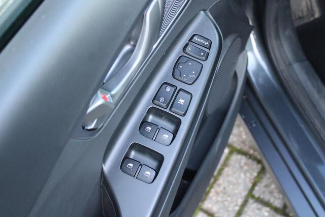 Hyundai Kona EV Premium 64 kWh Inclusief batterijtest