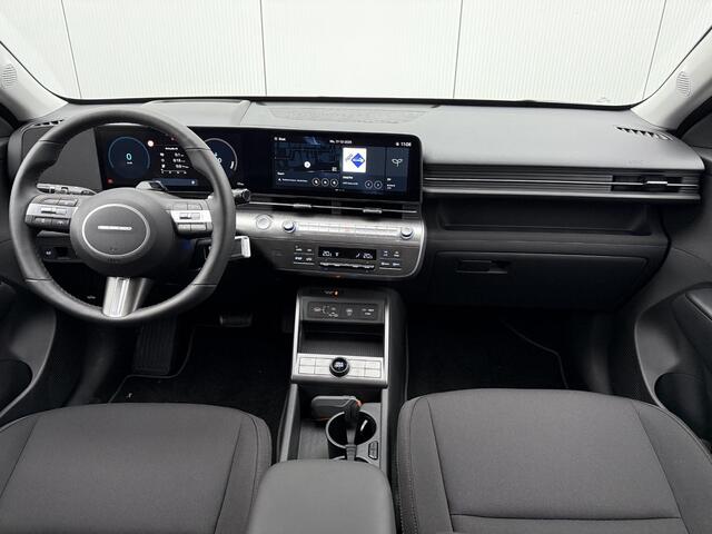 Hyundai Kona Electric Comfort Smart 65.4 kWh / 4000 Voordeel / 19 Inch / Stoel- & Stuurverwarming / Achteruitrijcamera / V2L /
