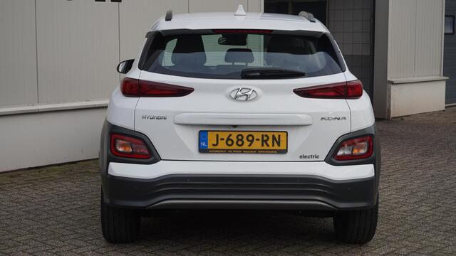 Hyundai Kona EV Comfort 64 kWh 3-fase Dealeronderhouden
