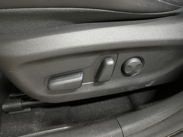 Hyundai Kona EV Premium 64 kWh 204pk | SOH 96% | Leder | HUD | Stoelventilatie