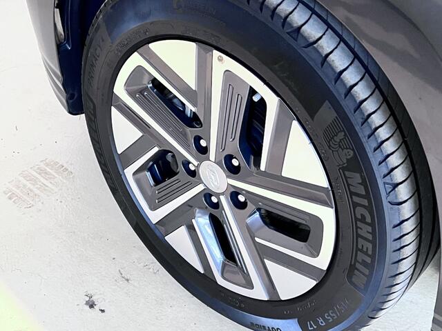 Hyundai Kona EV Fashion 64 kWh