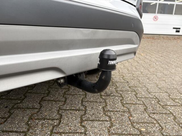 Hyundai Kona 1.6 GDI HEV Premium | Stuur + Stoelverwarming | Trekhaak |