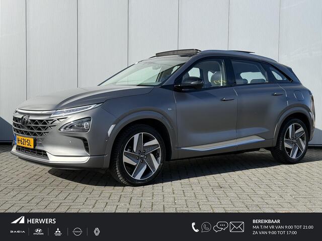 Hyundai NEXO FCEV Plus Pack / Waterstof / Wit Leder / Stoelverkoeling / Stoelverwarming Voor + Achter / 360 Camera / Schuif- & Kanteldak / All Season / NL Auto / Titanium Grey Mat /