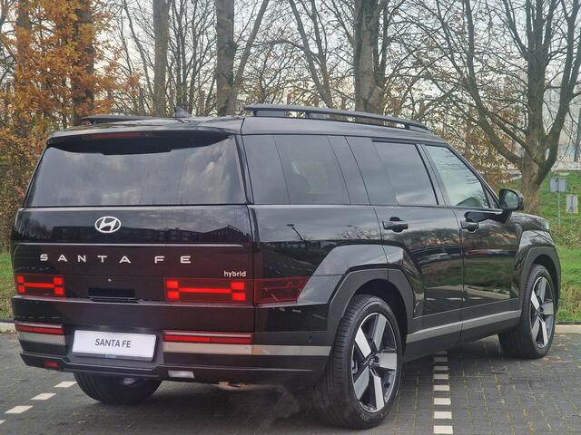 Hyundai SANTA FE 1.6 T-GDI HEV Premium Sky 7p. | ¤3000 KORTING | GLAZEN SCHUIF/-KANTELDAK | DIGITALE BINNESPIEGEL | HEAD-UP DISPLAY |