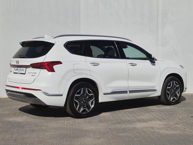 Hyundai SANTA FE 1.6 T-GDI PHEV Plug-in Premium Plus Automaat / HUD / Apple Carplay Android Auto / Stuur-, Stoel en Achterbankverwarming / Rondomzicht camera / Trekgewicht 1350 kg / Adaptief CC / Stoelventilatie /