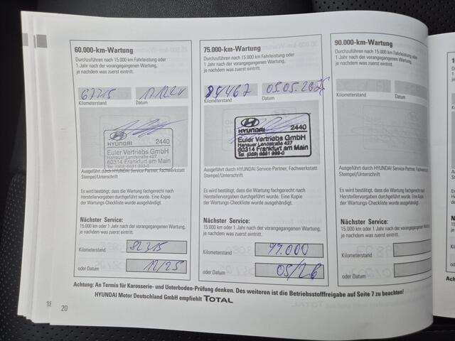 Hyundai SANTA FE 1.6 T-GDI PHEV Plug-in Premium Plus Sky Automaat / Apple Carplay Android Auto / HUD / Trekgewicht 1350 kg / Glazen schuif- en kanteldak / Elektrische achterklep / Rondomzicht camera / Adaptief CC /