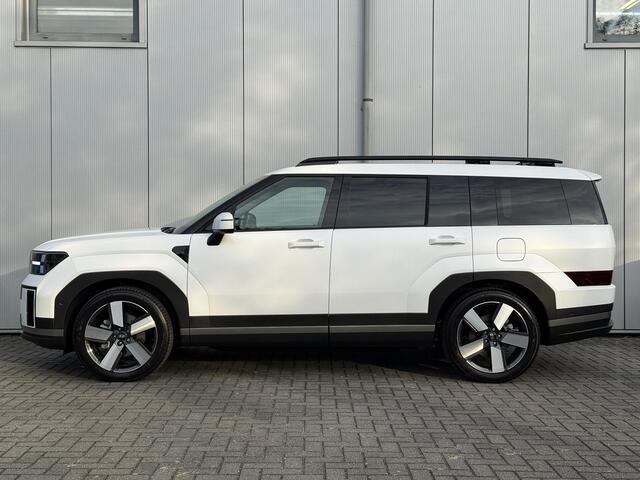 Hyundai SANTA FE 1.6 T-GDI PHEV Premium Plus 4WD 7p. / Stoelkoeling / Stuur- & Stoelverwarming / BOSE Audio / Zwart Leder / NL Auto /