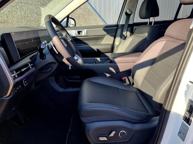 Hyundai SANTA FE 1.6 T-GDI HEV Premium 7p. / ¤7500,- Inruilvoordeel In Prijs Verrekend / Rijklaarprijs / Direct Leverbaar /