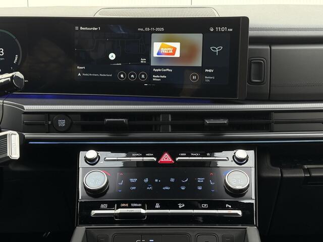 Hyundai SANTA FE 1.6 T-GDI PHEV Black Line 4WD 7p. / Stoelverkoeling / Nappaleder / BOSE / 360 Camera / Stoelverwarming Voor + Achter / Stuurverwarming /