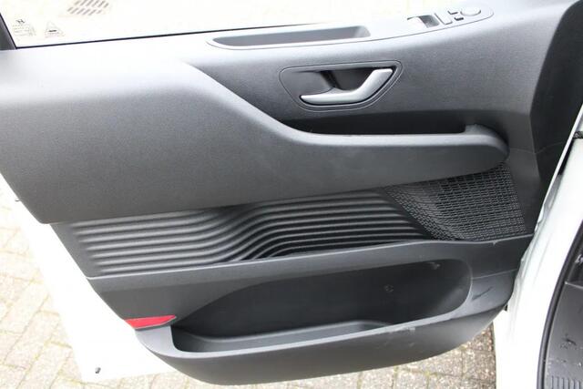 Hyundai Staria 1.6 T-GDI HEV HYBRIDE | AUTOMAAT | meerdere voertuigen beschikbaar!