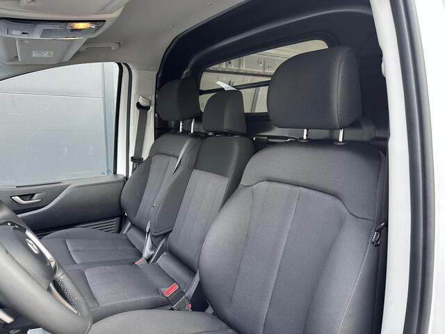 Hyundai Staria 1.6 T-GDI HEV / 30% actiekorting / 225PK Hybride / Navigatie / Achteruitrijcamera / Uit voorraad leverbaar / Full Operational Lease vanaf ¤ 599.- Per maand /
