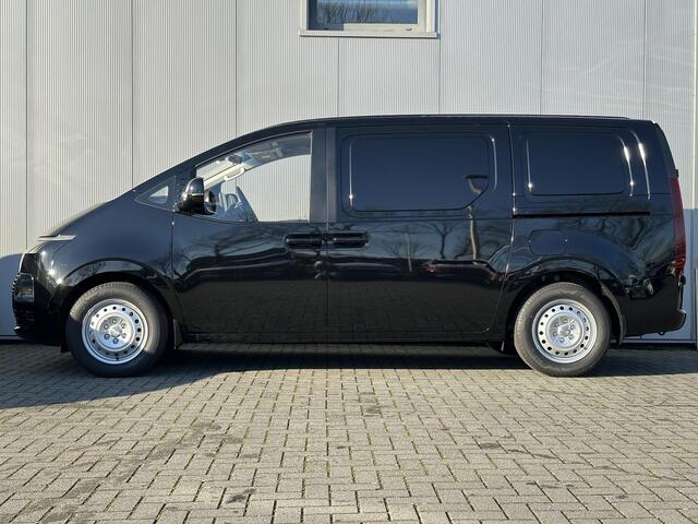Hyundai Staria 1.6 T-GDI HEV / 30% Korting / Navigatie / Climate Control / Zijwind Assistent / DAB Radio / Achteruitrijcamera /
