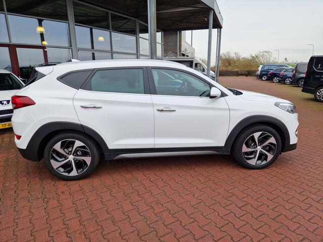 Hyundai TUCSON 2.0 CRDI Bedrijfswagen 6 MND BOVAG GAR. | TREKHAAK | NAVI | CAMERA | LEER | STOEL KOELING + VERW.