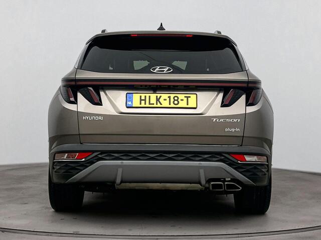 Hyundai TUCSON 1.6 T-GDI PHEV Premium Sky 4WD Lederen bekleding | Stoel en stuurverwarming | Stoelkoeling | 360 graden camera | Panoramisch schuif-/kanteldak