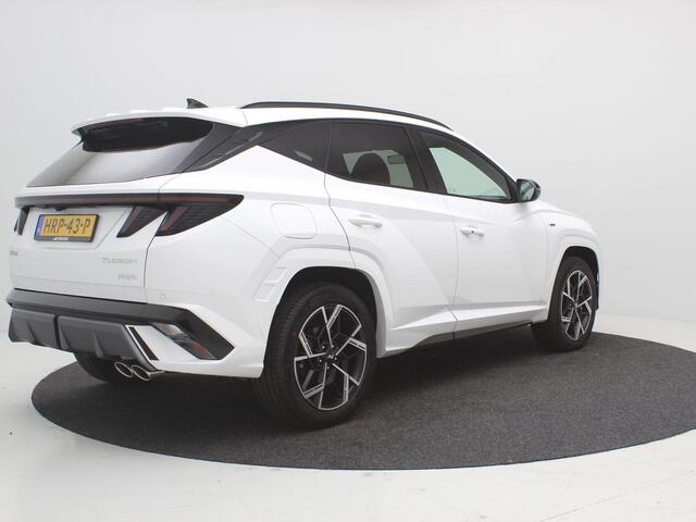 Hyundai TUCSON 1.6 T-GDI PHEV N Line Edition / Navigatie / Leer-Alcantara bekleding met rode stiksel / 19" LMV / Stoelverwarming voor / LED verlichting /