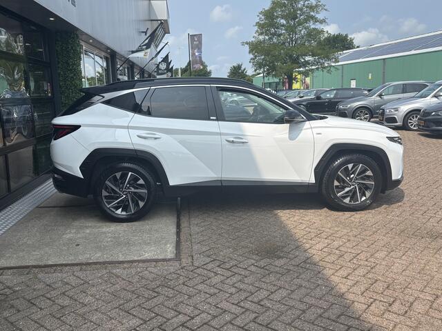 Hyundai TUCSON 1.6 T-GDI 177PK 4WD Comfort Smart | Camera | Carplay | Winter Pack