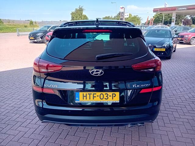 Hyundai TUCSON 1.6 T-GDI N-Line Automaat, Aico(automatisch), Panorama schuifdak, Carplay/Android auto, Cruise control adaptief, Dode hoek detector, Rijbaandetector, Elektronische achterklep, Keyless, Stuurwiel verwarmd, Stoelverwarming, etc,etc, Zeer mooie auto, Dealer 