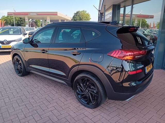 Hyundai TUCSON 1.6 T-GDI N-Line Automaat, Aico(automatisch), Panorama schuifdak, Carplay/Android auto, Cruise control adaptief, Dode hoek detector, Rijbaandetector, Elektronische achterklep, Keyless, Stuurwiel verwarmd, Stoelverwarming, etc,etc, Zeer mooie auto, Dealer 