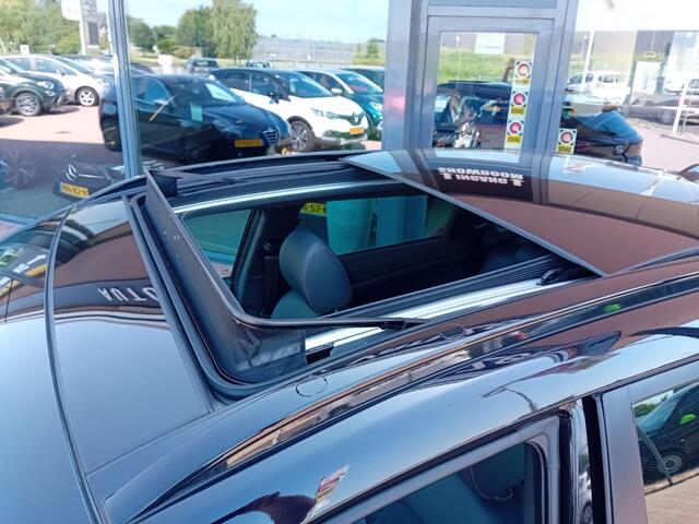 Hyundai TUCSON 1.6 T-GDI N-Line Automaat, Aico(automatisch), Panorama schuifdak, Carplay/Android auto, Cruise control adaptief, Dode hoek detector, Rijbaandetector, Elektronische achterklep, Keyless, Stuurwiel verwarmd, Stoelverwarming, etc,etc, Zeer mooie auto, Dealer 