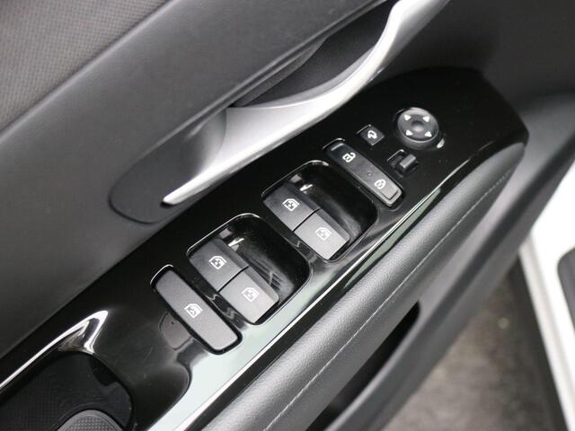 Hyundai TUCSON 1.6 T-GDI MHEV Comfort / Trekhaak / 1650KG Trekgewicht / Navigatie / Stoelverwarming voor / Cruise Control / 19" LMV /