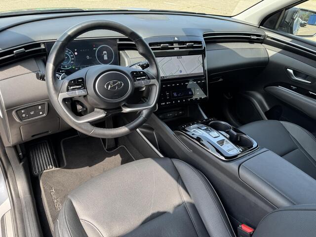 Hyundai TUCSON 1.6 T-GDI PHEV Premium 4WD | Vol-Leder | Digitaal Instrumentenpaneel | Adapt. Cruise Control | Apple Carplay/Android Auto | Stoelverwarming | Dodehoek Detectie | 360° Camera | Rijklaarprijs!