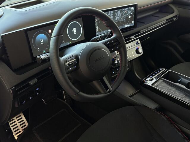 Hyundai TUCSON NIEUWE AUTO 1.6 T-GDI PHEV 252PK 4WD N-LINE SKY PANO. 360.CAMERA ELEK.KLEP ELEK.STOEL/GEHEUG.VERWARMD SUBWFR 19''LMV ZWARTE HEMEL HEADUP STOELKOELING STUURVERW. PLUG IN HYBRIDE - 5 JAAR GARANTIE