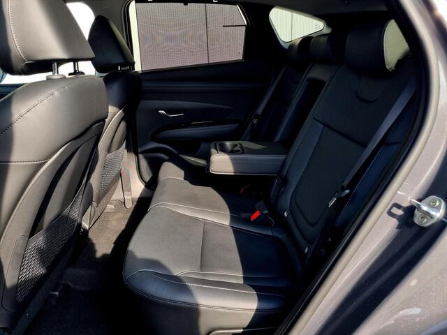 Hyundai TUCSON 1.6 T-GDI PHEV Premium / Navigatie / Elektrische Stoel met Geheugenfunctie / Achteruitrijcamera / Stoelverwarming / Apple Carplay & Android Auto /