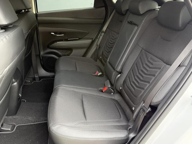 Hyundai TUCSON 1.6 T-GDI PHEV Comfort Smart / Elektrische Achterklep / Stoel+Stuur Verwarming / Achteruitrij Camera / Keyless / Navigatie /