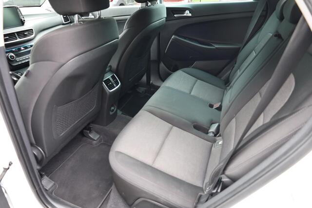 Hyundai TUCSON 1.6 GDI i-Drive CAMERA CARPLAY STOELVERW NAVI CRUISE CLIMA HILL-HOLD START-STOP PDC 17''LMV