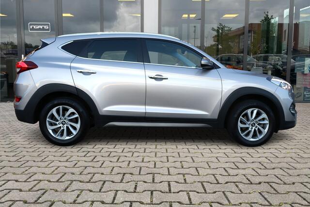Hyundai TUCSON 1.6 GDi Premium | Camera | Trekhaak | Winter Pakket |