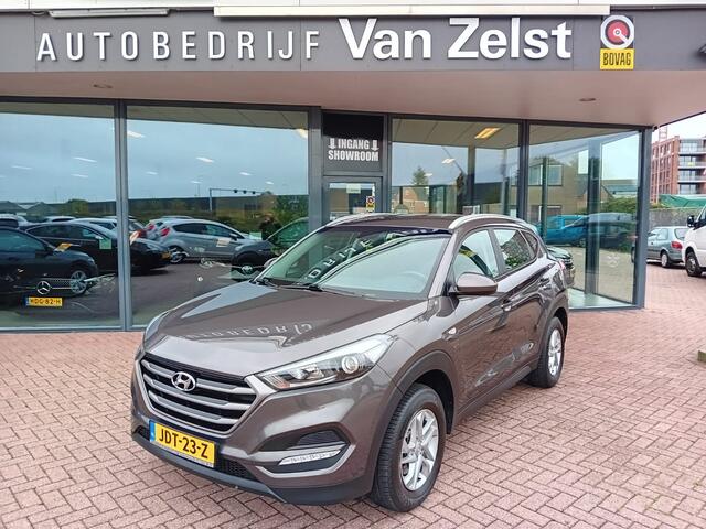 Hyundai TUCSON 1.6 GDi Comfort, Airco, Carplay/Android auto, Cruise control, Navigatie, Stoelverwarming, Camera, Parkeersensoren, Dimlicht automatisch, Elektrische ramen en spiegels, Centrale vergrendeling met AB, Nette auto, Dealer onderhouden, BOVAG