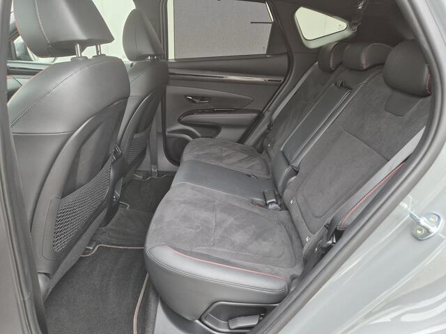 Hyundai TUCSON 1.6 T-GDI PHEV Plug-in N Line 4WD Automaat / Apple Carplay Android Auto / Stuur-, Stoel en Achterbankverwarming / Rondomzicht camera / Adaptief CC / Stoelventilatie / Elektrische achterklep / Trekgewicht 1.350kg /