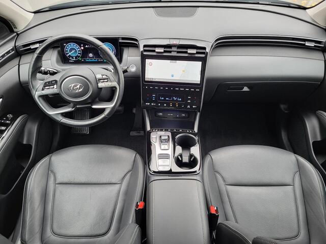 Hyundai TUCSON 1.6 T-GDI PHEV Premium Sky 4WD Automaat / Dealer onderhouden / Afneembare trekhaak (1.350 kg) / Panoramadak / 360° camera / Krell Audio / Stuur,- achterbank,- en voorstoelverwarming / Geventileerde voorstoelen / Android Auto / Apple Carplay