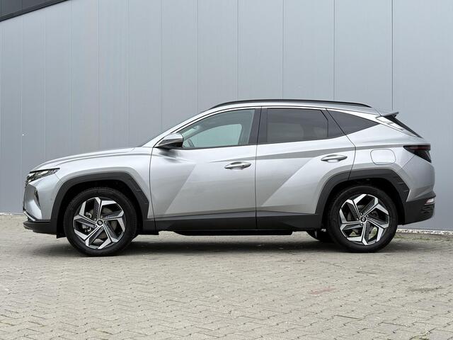 Hyundai TUCSON 1.6 T-GDI PHEV Premium Sky 4WD / Trekhaak Afneembaar 1350 KG / Schuif kanteldak / Bluelink navigatie / Camera / Leder / Stoel- en Stuurverwarming / Stoelventilatie /