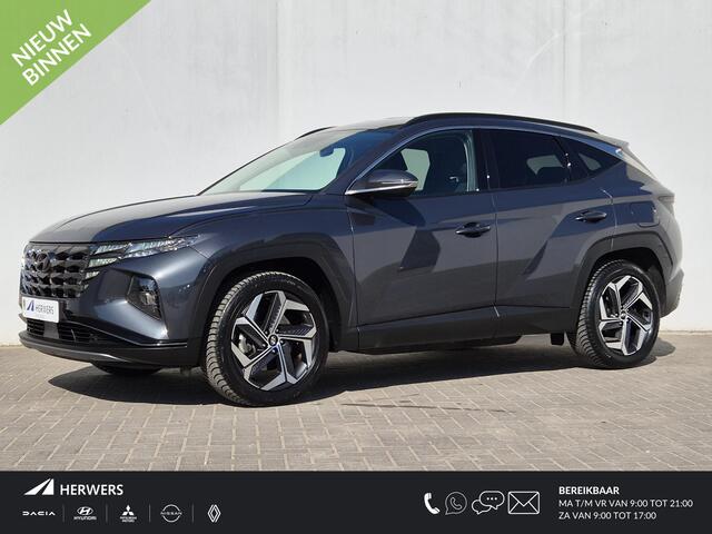 Hyundai TUCSON 1.6 T-GDI PHEV Comfort Smart 4WD Automaat / Accu SoH 100% / Trekhaak / 1350KG Trekgewicht / Navigatie / Achteruitrijcamera / Apple Carplay Android Auto / Stuur- en Stoelverwarming / Adaptief cruise control / Dealer onderhouden /
