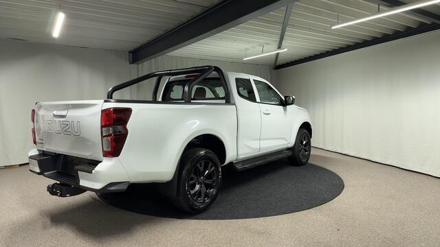 Isuzu D-MAX 1.9 Extended Cab LS Automaat Work Edition 3500KG Trekgewicht BPM VRIJ!