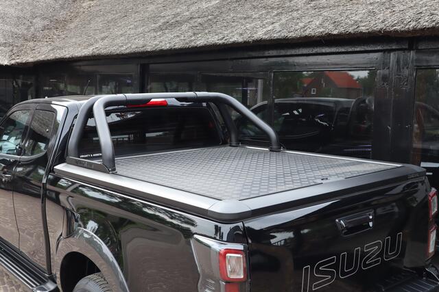 Isuzu D-MAX V-CROSS Elektrisch 4WD Extended Cab | OP VOORRAAD | All-in prijs | Nieuw | Automaat | Trekhaak | 5 Jaar garantie | 3500 kg