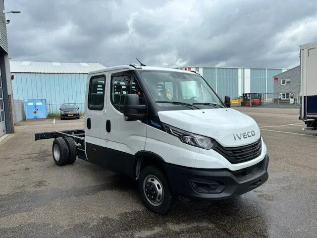 Iveco DAILY Electric 42C14DE 74Kw dubbele cabine