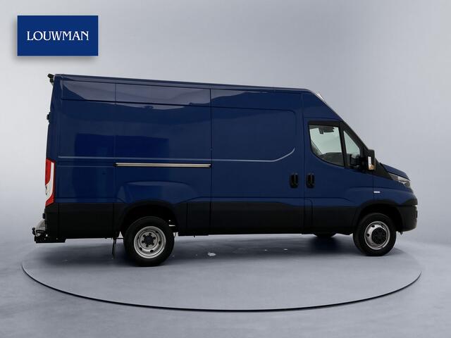 Iveco DAILY 35C16V 2.3 352 L2H2 Automaat 155PK Euro 6 3500KG trekhaak Achteruitrijcamera