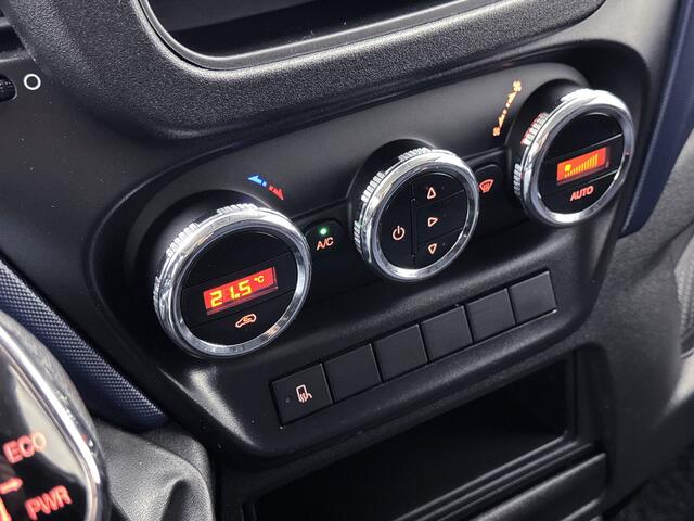 Iveco DAILY 35C16V 2.3 352 L2H2 Automaat 155PK Euro 6 3500KG trekhaak Achteruitrijcamera