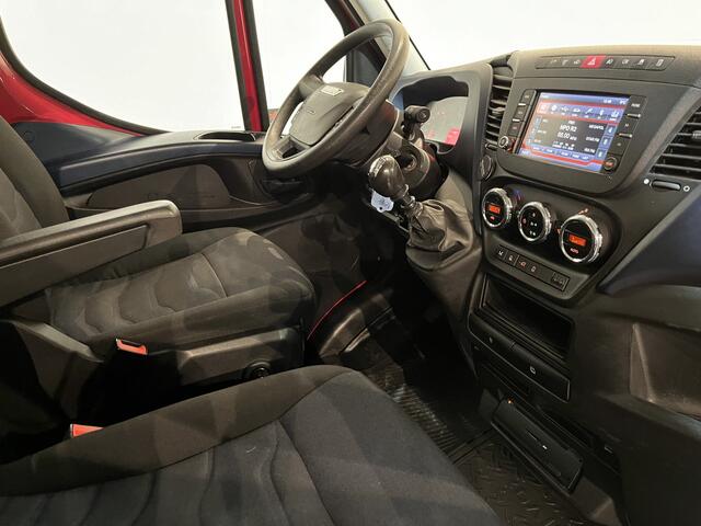 Iveco DAILY 35S16 2.3 Open Laadbak / HMF Kraan / Euro 6 / Compressor / Trekhaak 3500 KG / Airco / Cruise Control / 3-Zits / 69.100 KM !!