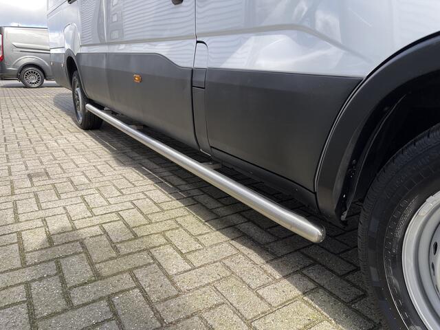 Iveco DAILY 35S14V 2.3 410 automaat L4H2 ( L3H2 ) / vaste prijs rijklaar ¤ 23.950 ex btw / lease vanaf ¤ 428 / airco / cruise control / trekhaak 3500 kg / laadruimte 375 cm lang !