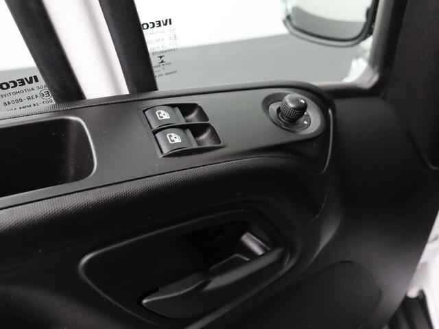 Iveco DAILY 35C16 Bakwagen+Laadklep | Airco | 3-Persoons | 750Kg Laadklep