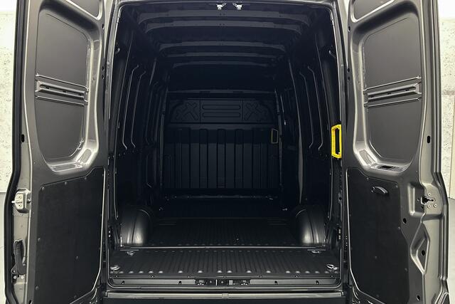 Iveco DAILY 35C16V 2.3 157PK L2H2 | Automaat | Direct rijden | Camera | Navigatie | LED koplampen