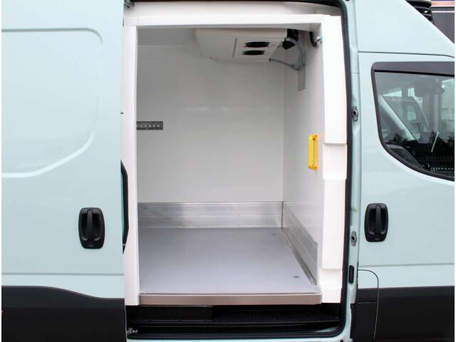 Iveco DAILY 35S16 2.3 352L H2 Aut. Koelwagen Vrieswagen Dag- Nachtkoeling Nieuw