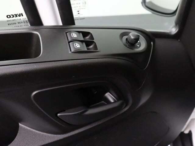 Iveco DAILY 35C16 Bakwagen+Laadklep | Airco | 3-Persoons | 750Kg Laadklep
