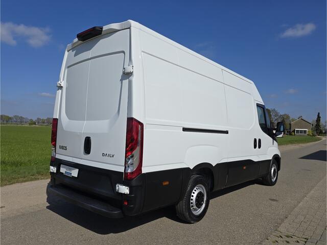 Iveco DAILY 35S14V 2.3 352L H2 - 140 Pk - Euro 6 - Airco - Cruise Control