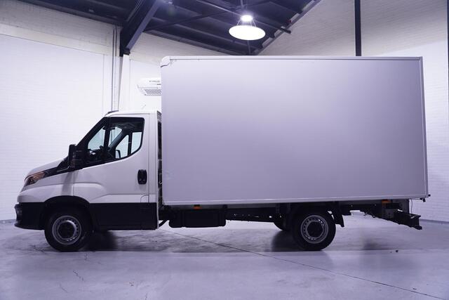 Iveco DAILY 35S14 140 pk Aut. Koel-vries Bakwagen Automaat Airco, Apple Carplay, LxBxH 400x206x210 cm, 2-Zits